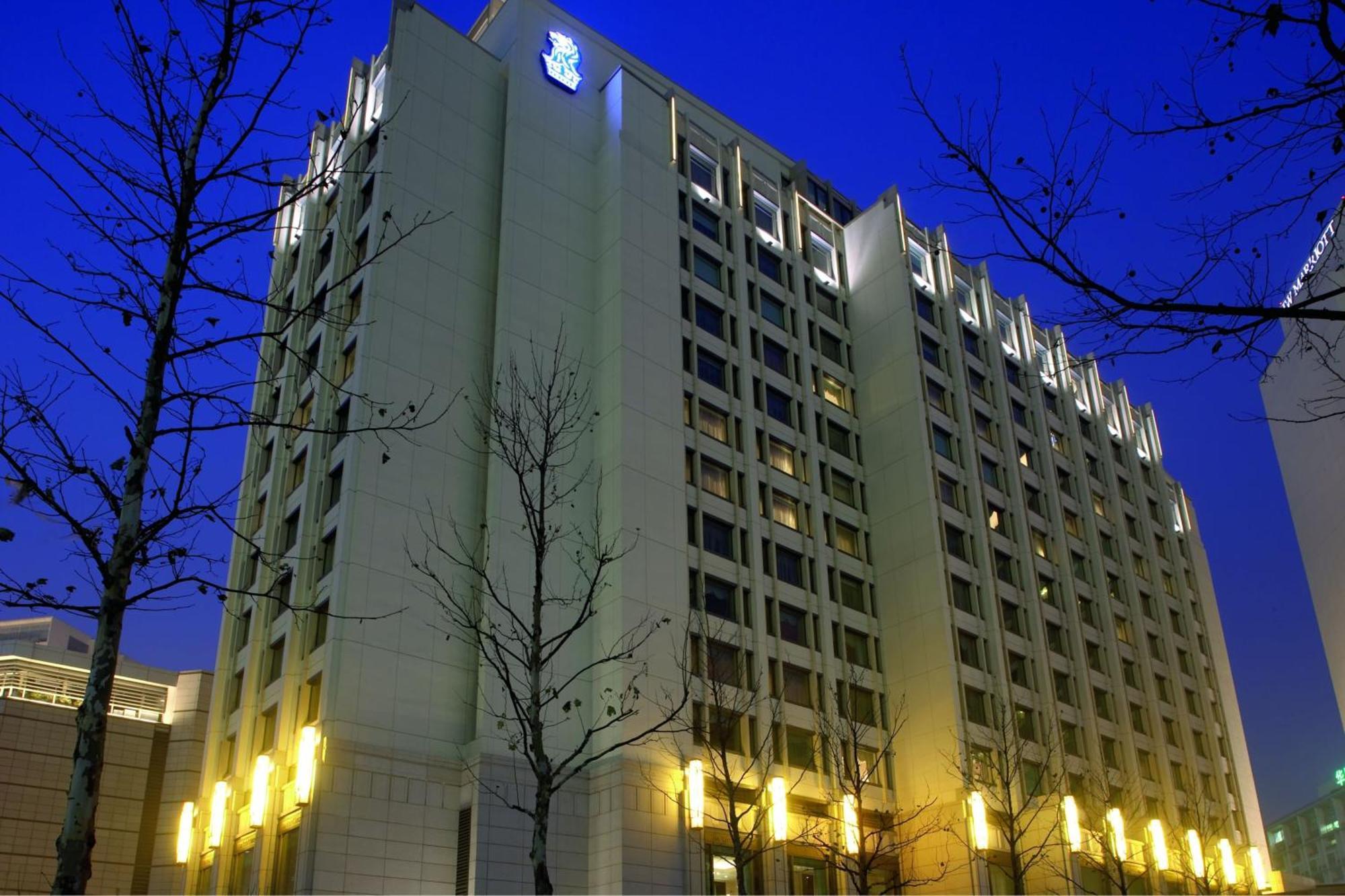 เดอะ ริตซ์-คาร์ลตัน ปักกิ่ง Hotel ภายนอก รูปภาพ